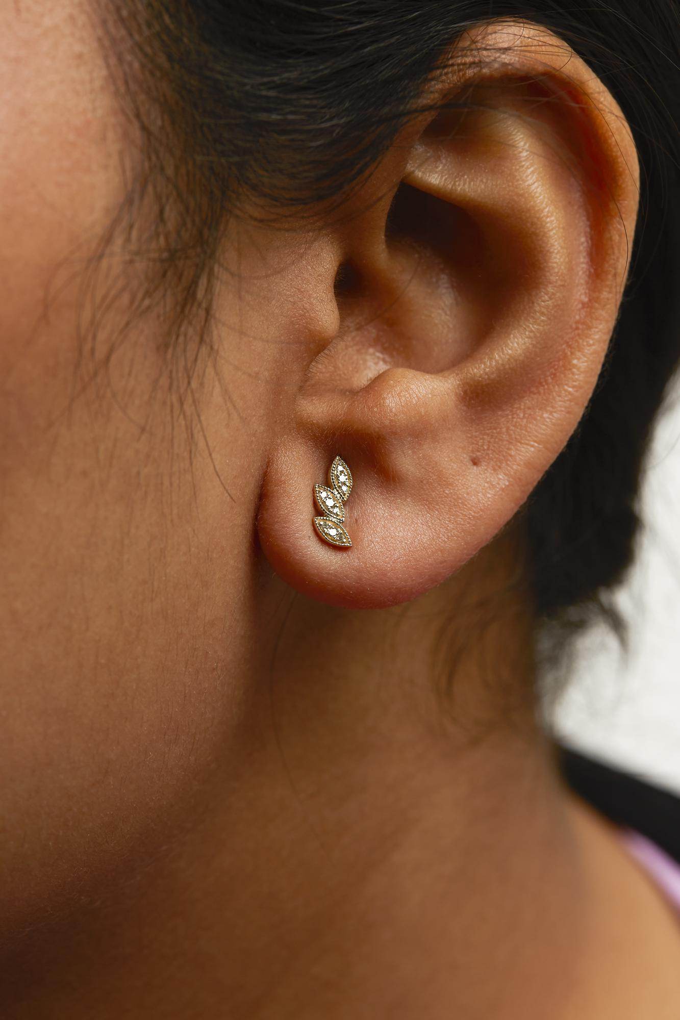 10K Yellow Gold 1/10 Cttw Diamond Triple Leaf Stud Earring (H-I Color, I1-I2 Clarity) - Bijoux-NYC Direct