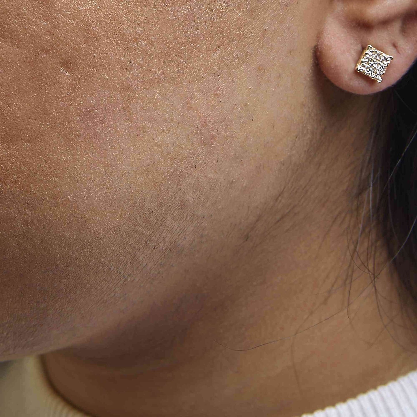 14K Yellow Gold 1/2 Cttw Invisible Set Princess-Cut Diamond 9 Stone Square Stud Earrings (J-K Color, SI2-I1 Clarity) - Bijoux-NYC Direct