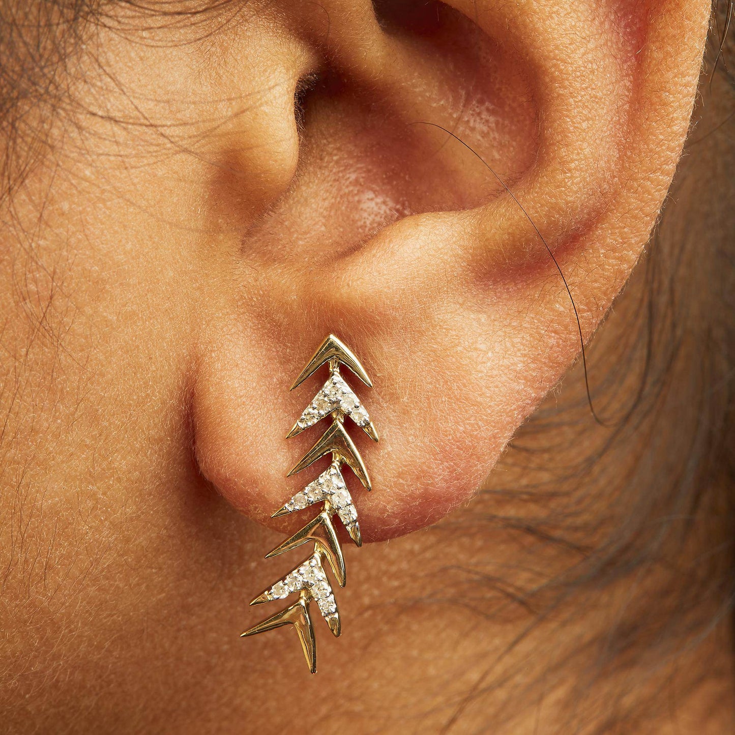 18K Yellow Gold Plated .925 Sterling Silver 1/5 Cttw Diamond Chevron Arrow Stud Earring (I-J Color, I2-I3 Clarity) - Bijoux-NYC Direct