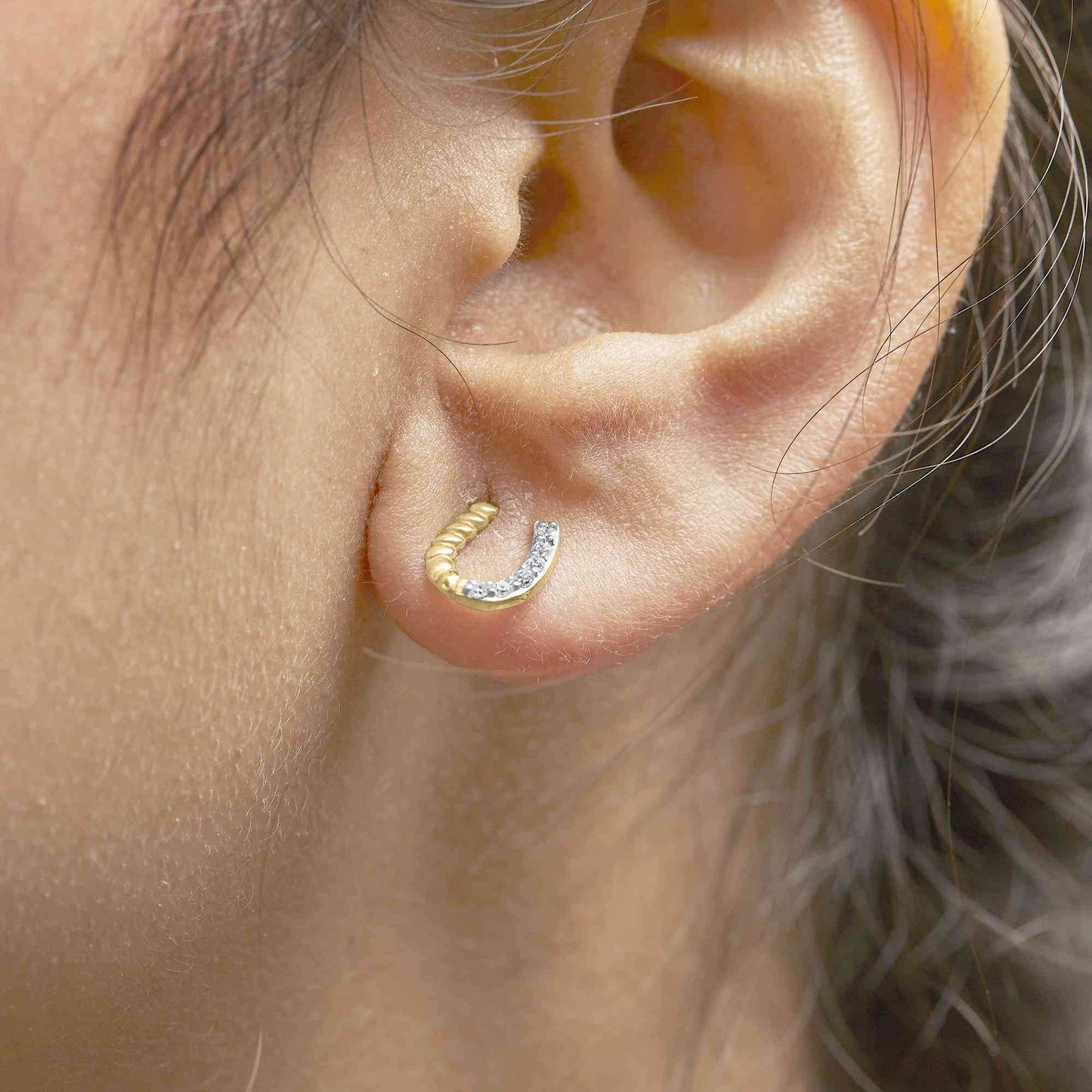 10K Yellow Gold 1/10 Cttw Braided Horseshoe Stud Earrings (H-I Color, SI1-SI2 Clarity) - Bijoux-NYC Direct