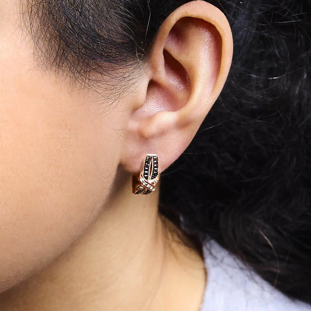 10K Rose Gold 1/3 Cttw White and Brown Diamond Milgrain Criss Cross J-Hoop Earrings (I-J Color, I1-I2 Clarity) - Bijoux-NYC Direct