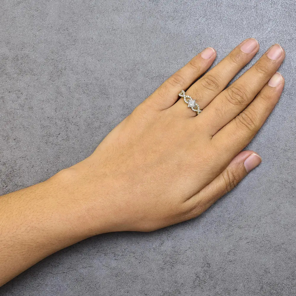 10k two tone 5/8 cttw princess diamond kite twist shank ring bijoux-nyc direct