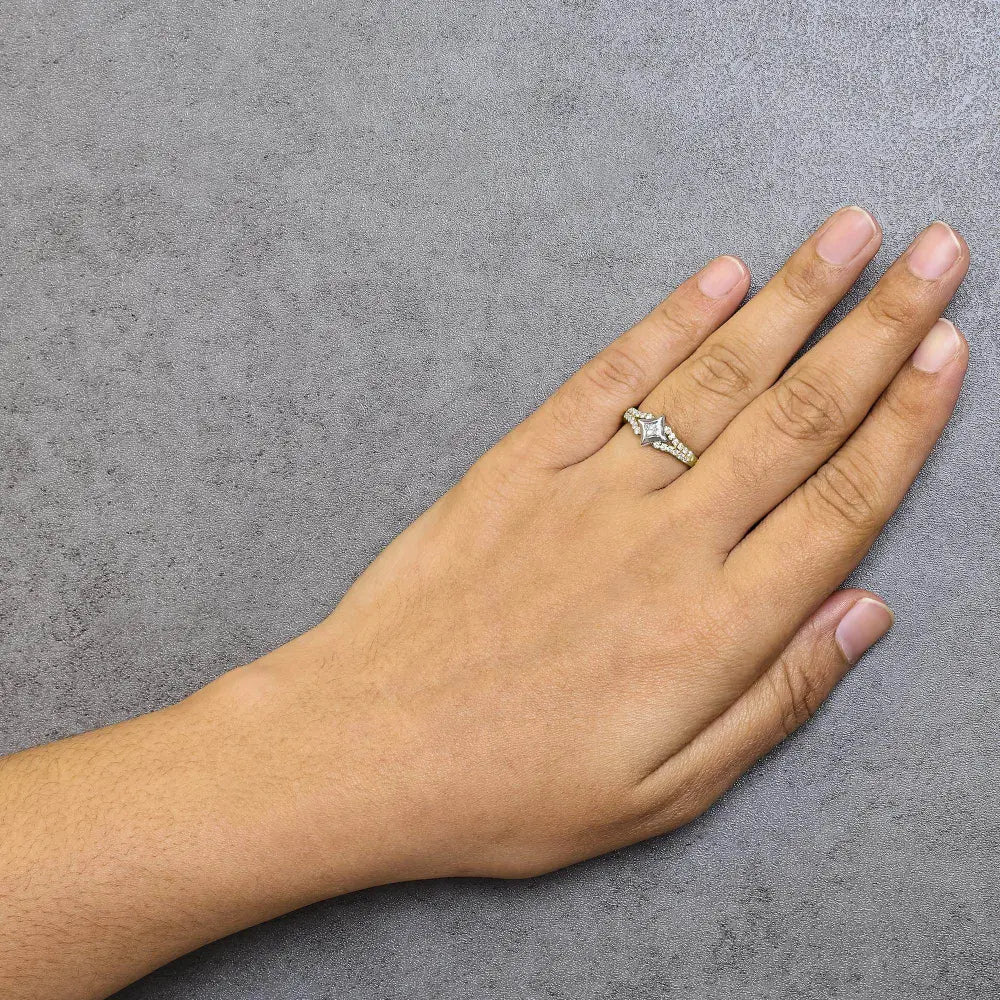 10K Two Tone Color 1/2 Cttw Diamond Kite and Split Shank Ring (H-I Color,SI2-I1 Clarity) - Bijoux-NYC Direct