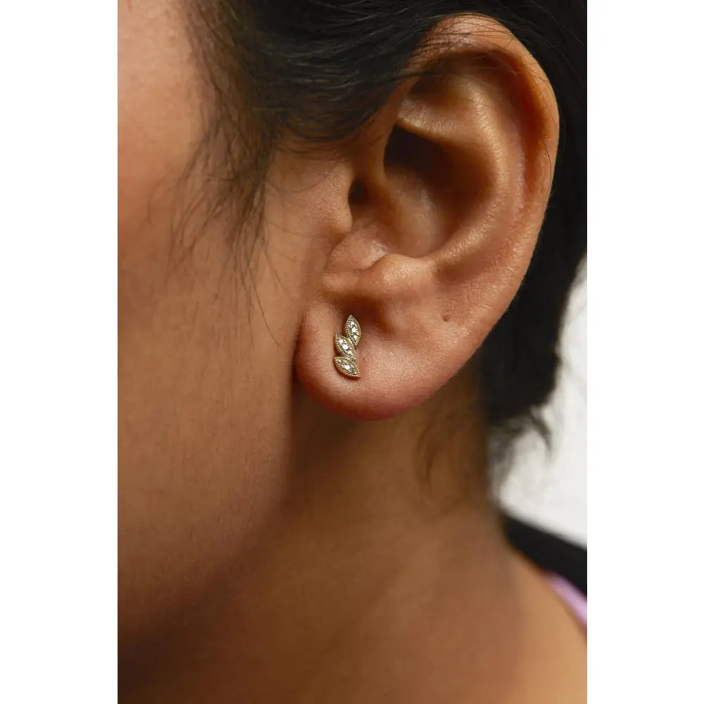 10k yellow gold 1/10 cttw diamond triple leaf stud earrings bijoux-nyc direct
