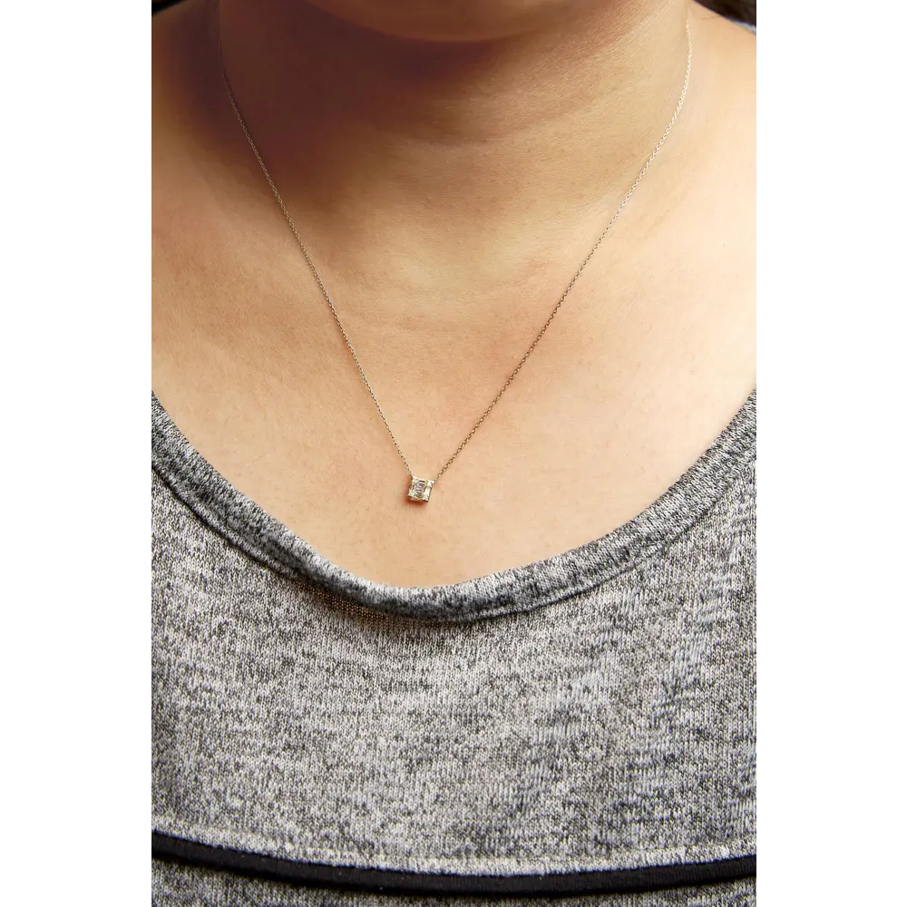 10k yellow gold 1/10 cttw round and baguette diamond mosaic composite square 18’’ inch pendant necklace (h i color i1 i2 clarity)