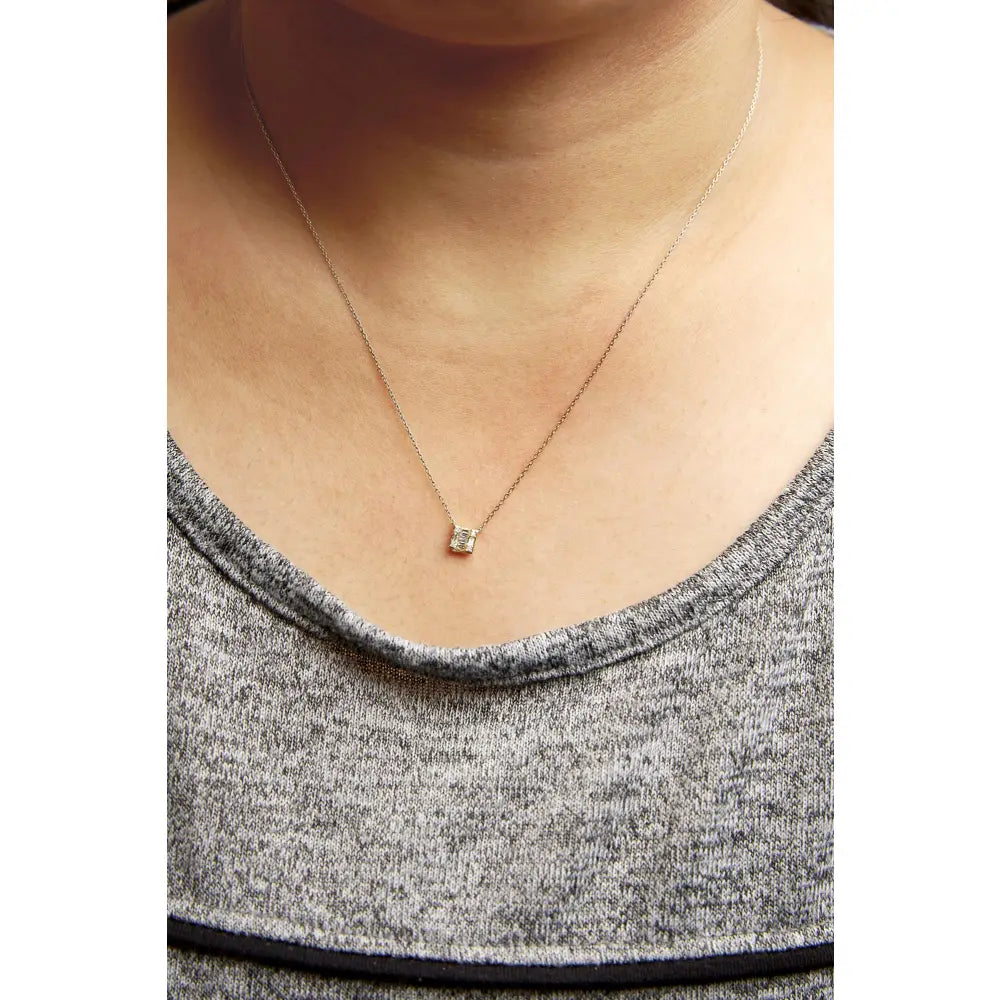 Round & baguette diamond mosaic square pendant necklace in 10k yellow gold – 1/10 cttw bijoux-nyc direct
