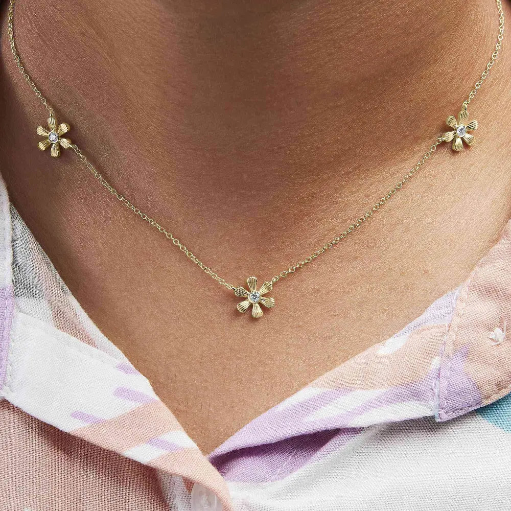 10K Yellow Gold 1/8 Cttw Diamond Floral Station Chain Necklace (I-J Color, I1-I2 Clarity) - Bijoux-NYC Direct