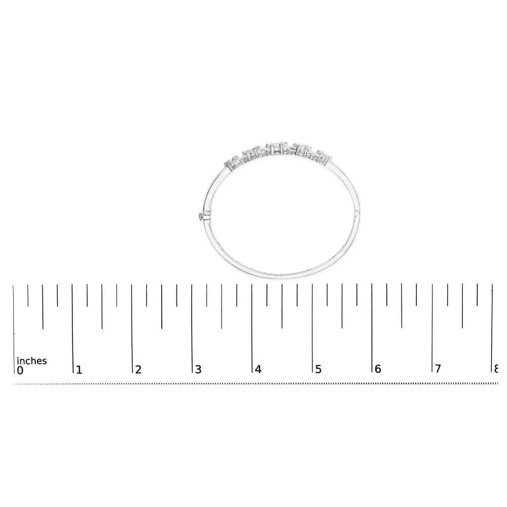 14k white gold 2 1/2 cttw diamond graduating floral cluster bangle bracelet (h i color si1 si2 clarity) fits wrists up to 7.25’’