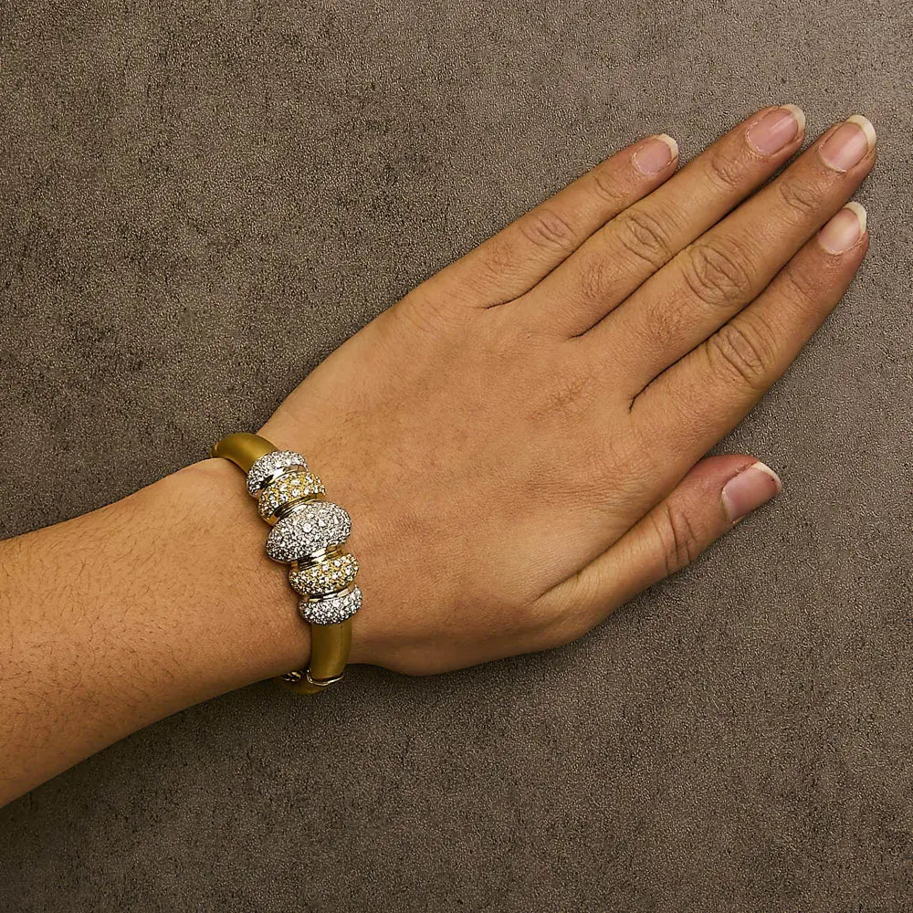 18K Gold 6.00 Cttw Diamond Graduating Dome Bangle Bracelet (G-H Color, VS2-SI1 Clarity) - Bijoux-NYC Direct