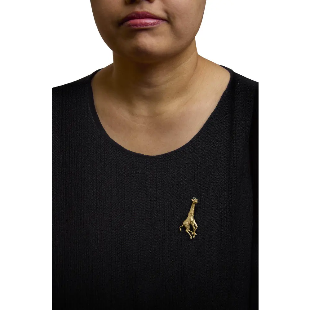 18K Yellow Gold Diamond Accent and Blue Sapphire Giraffe Pin Brooch (G-H Color, VS2-SI1 Clarity) - Bijoux-NYC Direct