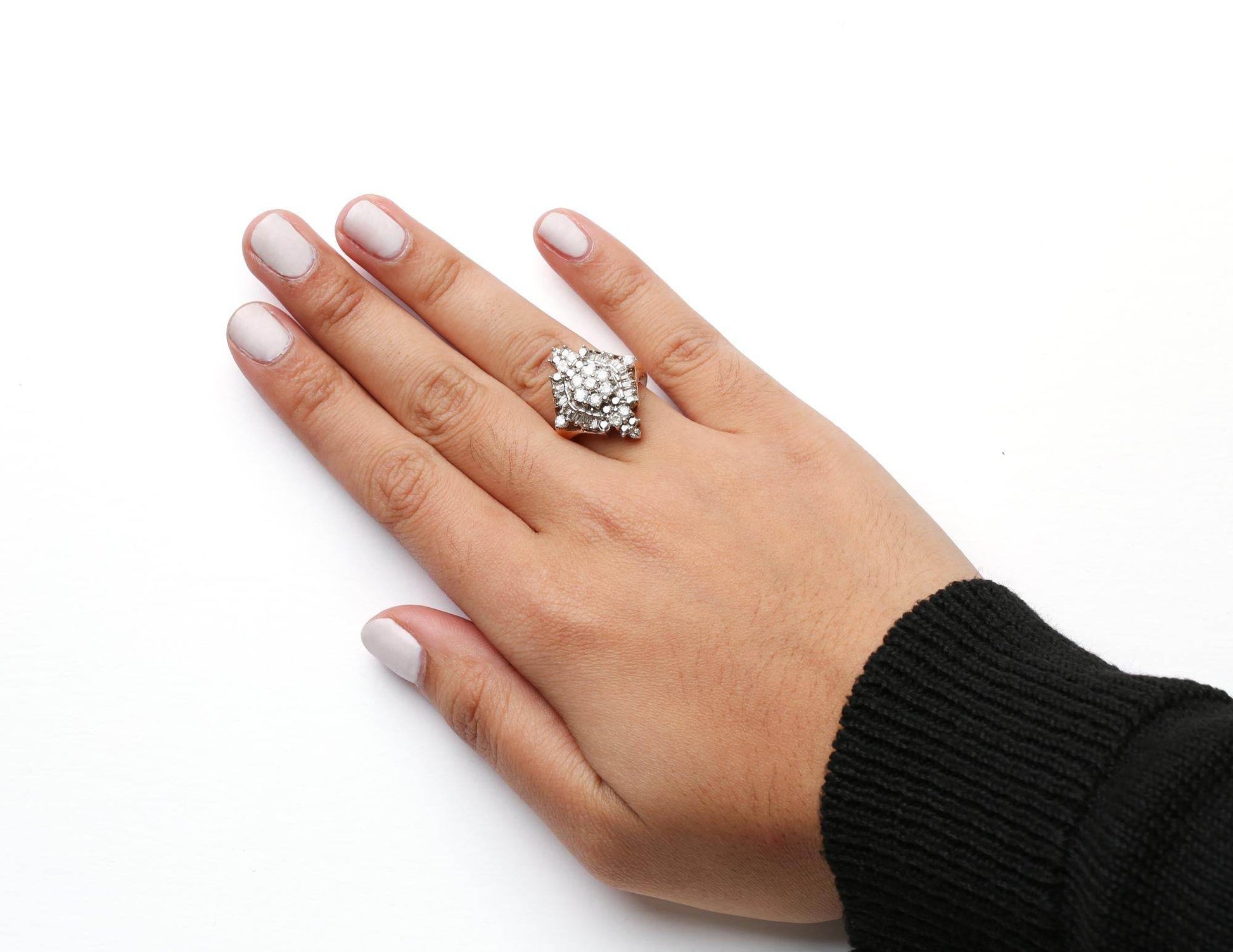 10K Yellow Gold 1 Cttw Round and Baguette cut Diamond Cluster and Rhombus Halo Ring (H-I Color, I1-I2 Clarity) - Bijoux-NYC Direct