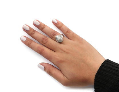 14K White Gold 3/4 Cttw Round and Baguette cut Diamond Cluster Ring (H-I Color, I1-I2 Clarity) - Bijoux-NYC Direct