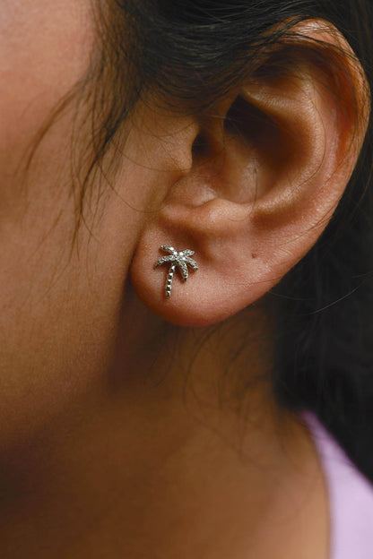 10K White Gold 1/10 Cttw Diamond Encrusted Palm Tree Stud Earrings (H-I Color, I1-I2 Clarity) - Bijoux-NYC Direct