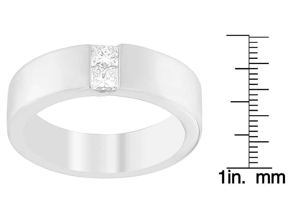 White ring with a diamond and a measurement scale on a white background