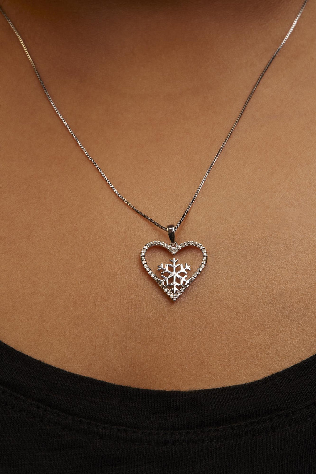 Diamond Heart & Snowflake Pendant Necklace in .925 Sterling Silver – 18"