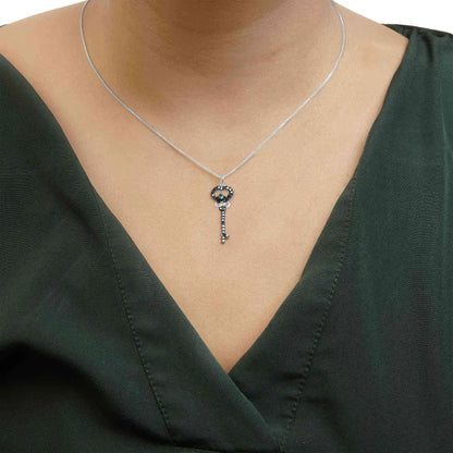 .925 sterling silver 1/3 ctw blue diamond studded key 18’’ pendant necklace (blue color i2 i3 clarity) necklaces/pendant/pendant