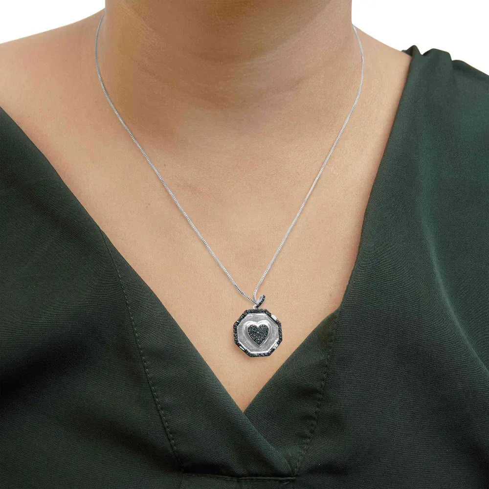 .925 sterling silver 5/8 cttw blue diamond mirror plate with heart and halo 18’’ pendant necklace (blue color i2 i3 clarity)