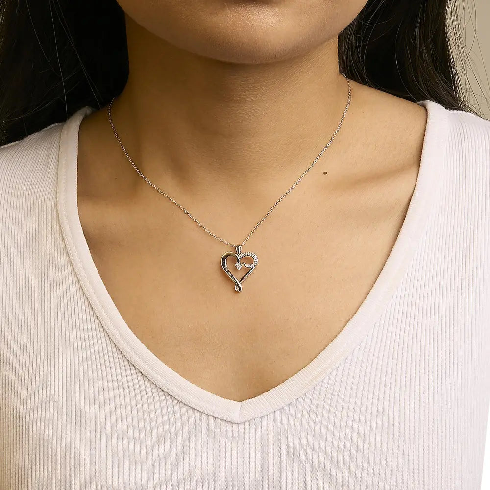 Diamond accent ’i love you mom’ heart pendant necklace in sterling silver – 18’’ bijoux-nyc direct