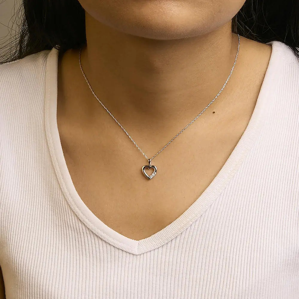 Three stone heart pendant necklace in.925 sterling silver 1/4 cttw 18 bijoux-nyc direct